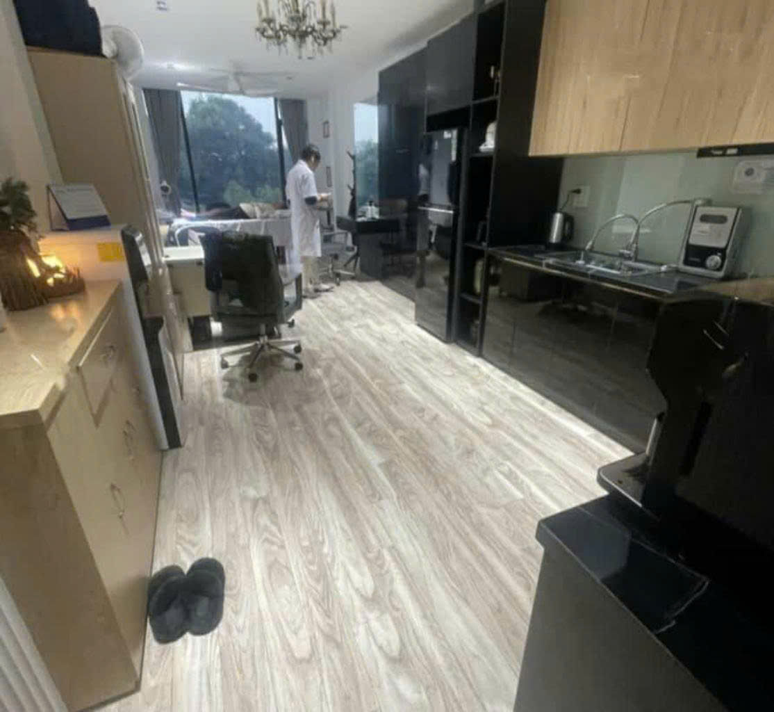 CHÍNH CHỦ BÁN CỰC GẤP  NHÀ VIP nhất Q. Đống Đa. Mặt Hồ 45m 6T - Phân Lô  - Vỉa Hè, Ô Tô tránh hơn - Ảnh 1